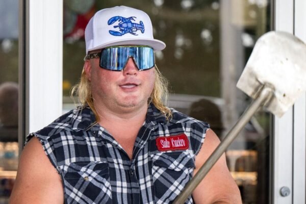 Stalekracker Net Worth