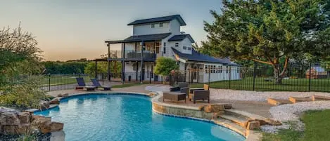 Gaurargo Platinum Ranch in C Texas